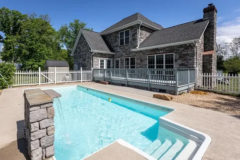 9186 Black Rock Road Grottoes VA 24441
