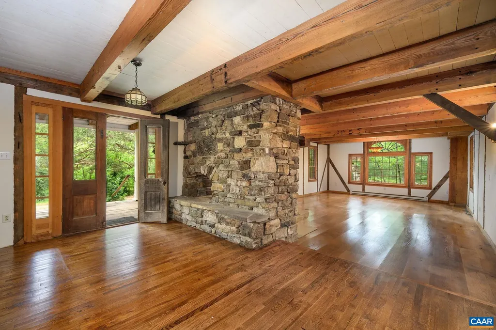 1816 Davis Shop Road Earlysville VA 22936