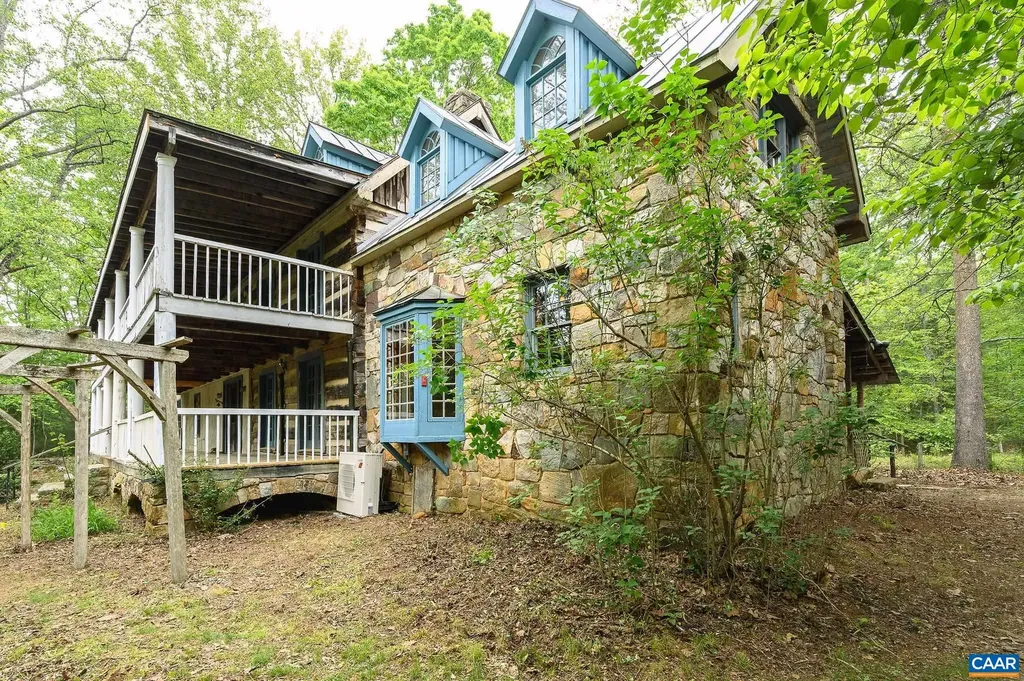 1816 Davis Shop Road Earlysville VA 22936