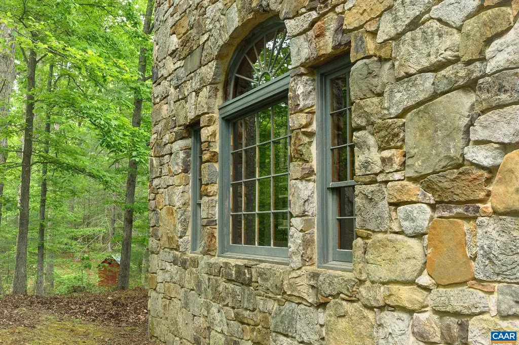 1816 Davis Shop Road Earlysville VA 22936