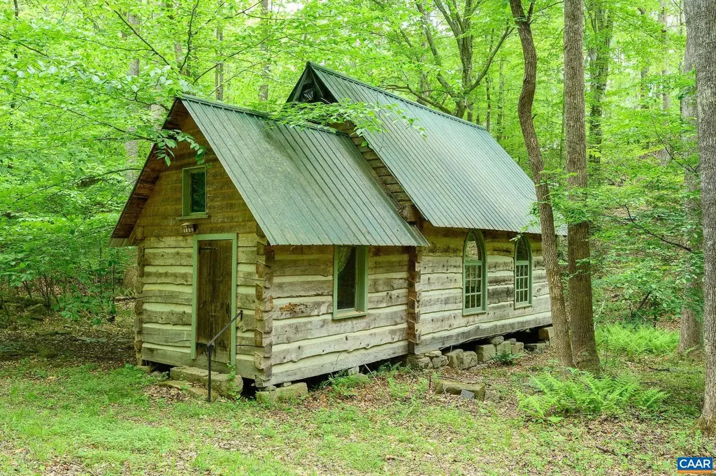 1816 Davis Shop Road Earlysville VA 22936