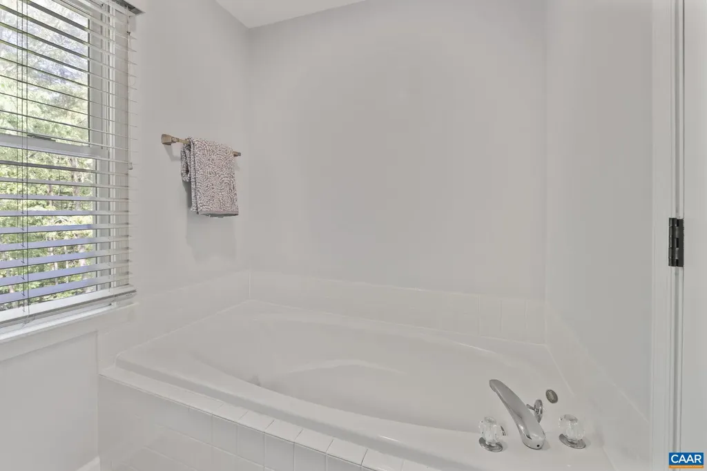 2075 Piper Way Keswick VA 22947