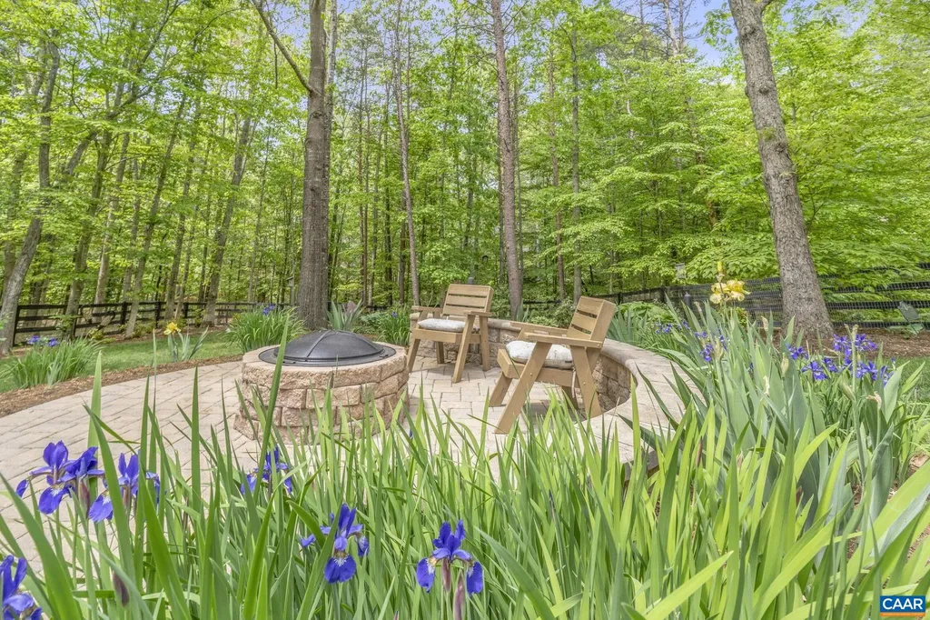 2075 Piper Way Keswick VA 22947