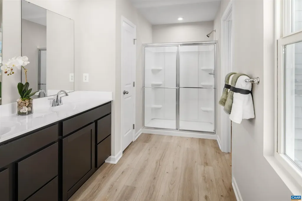 176 Glacier Avenue Barboursville VA 22923