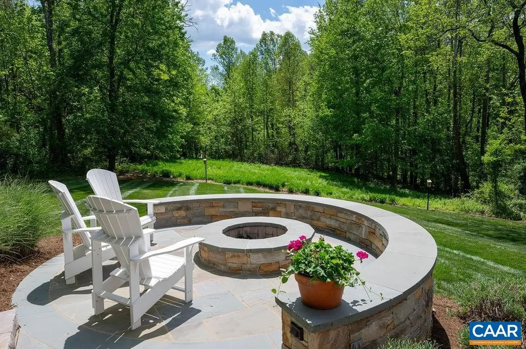 5861 Rockfish Gap Turnpike Crozet VA 22932