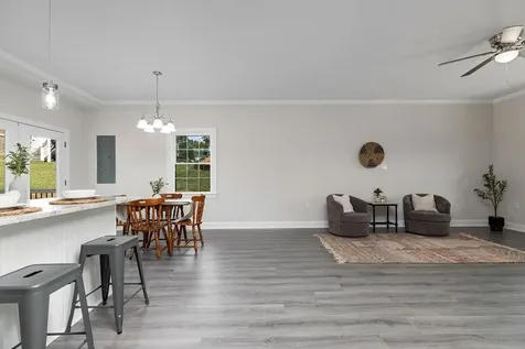 15 Topside Creek Staunton VA 24401