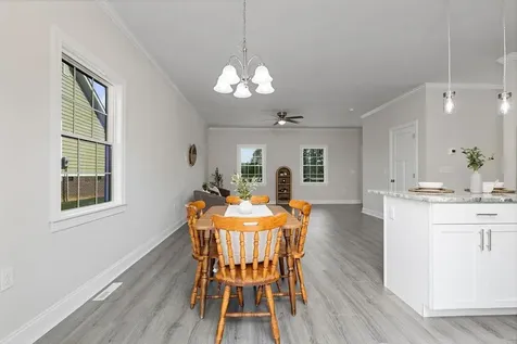 15 Topside Creek Staunton VA 24401