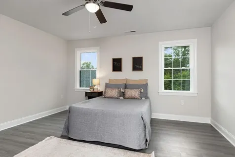 15 Topside Creek Staunton VA 24401