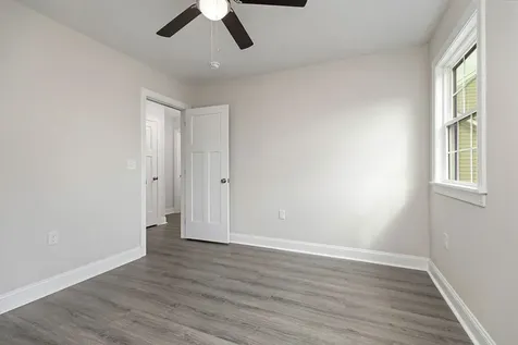 15 Topside Creek Staunton VA 24401