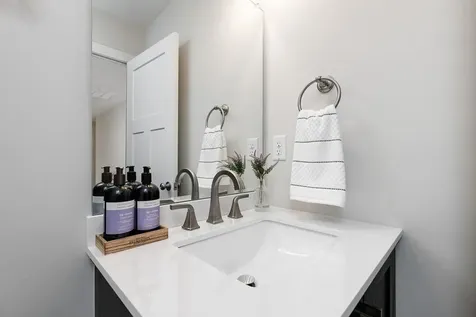 15 Topside Creek Staunton VA 24401