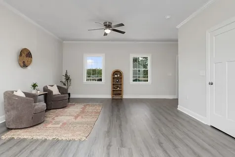 15 Topside Creek Staunton VA 24401