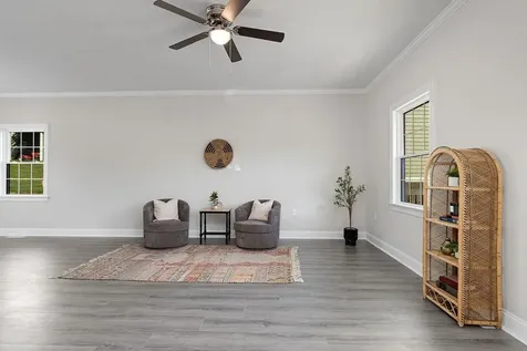 15 Topside Creek Staunton VA 24401