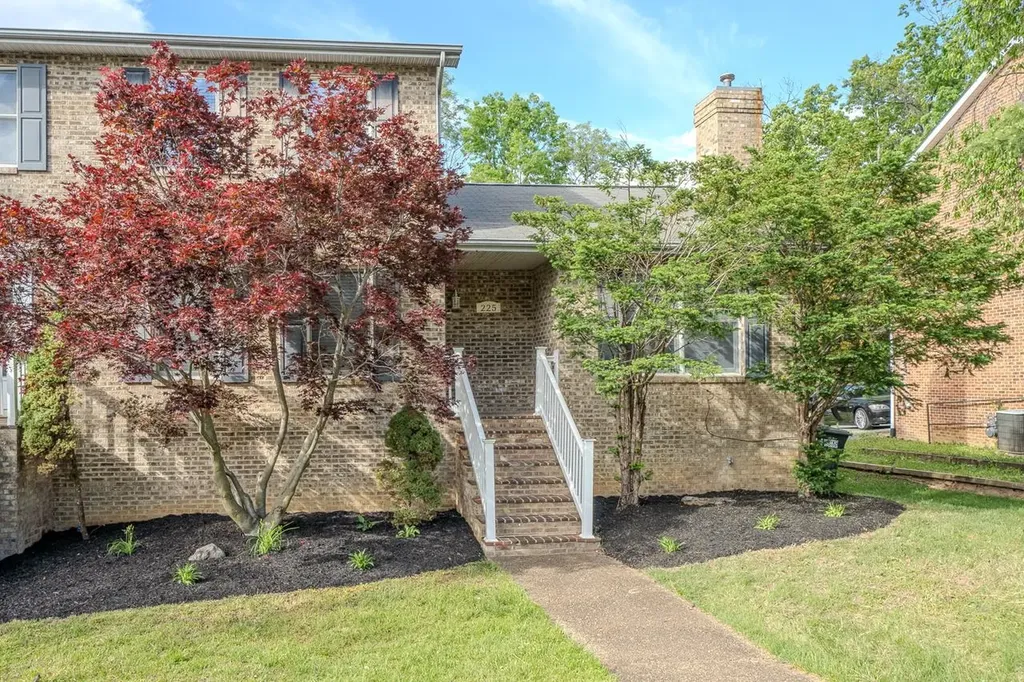 225 Emerald Drive Harrisonburg VA 22801