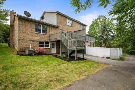 225 Emerald Drive Harrisonburg VA 22801