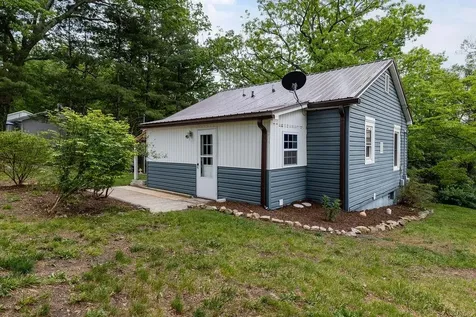 837 Faber Avenue Waynesboro VA 22980