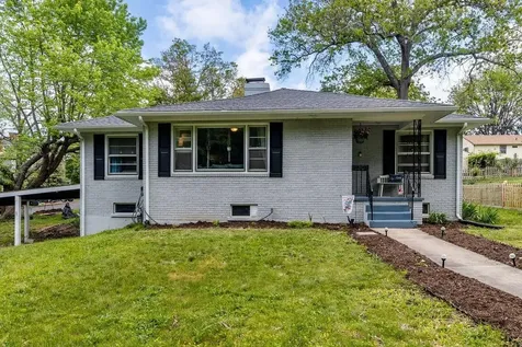 1301 D Street Waynesboro VA 22980