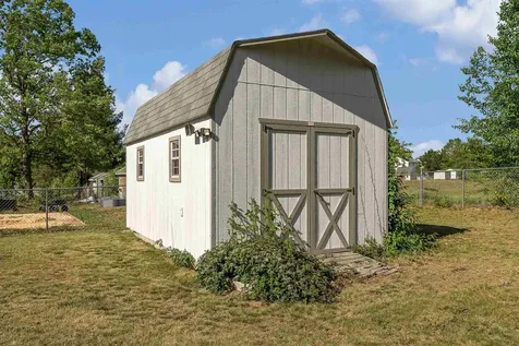 138 Arrowhead Lane Stuarts Draft VA 24477
