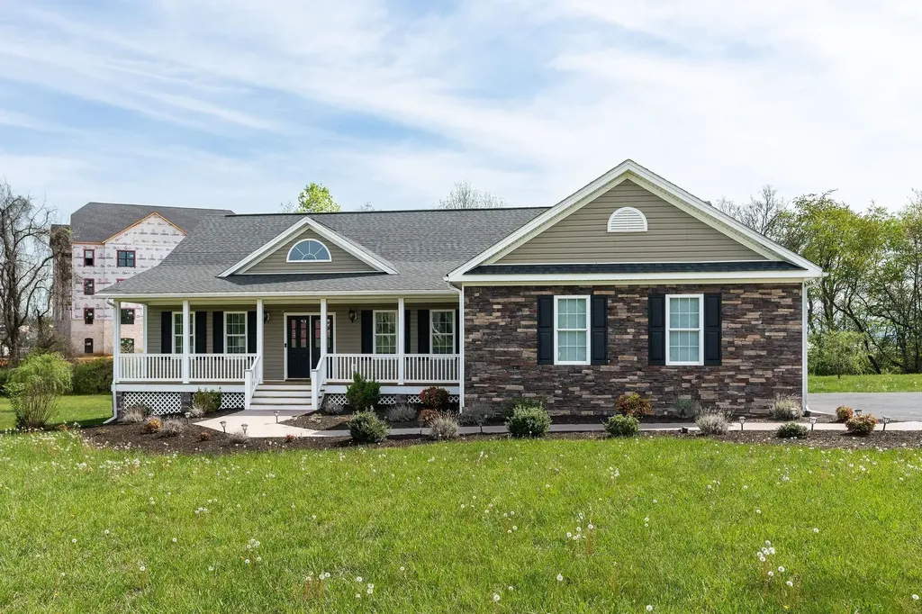 82 Willow Lane Waynesboro VA 22980