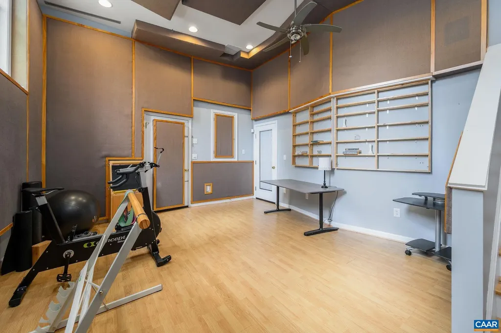 2364 Chesterfield Court N Charlottesville VA 22911