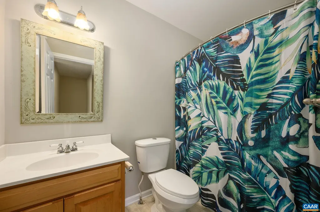 2364 Chesterfield Court N Charlottesville VA 22911