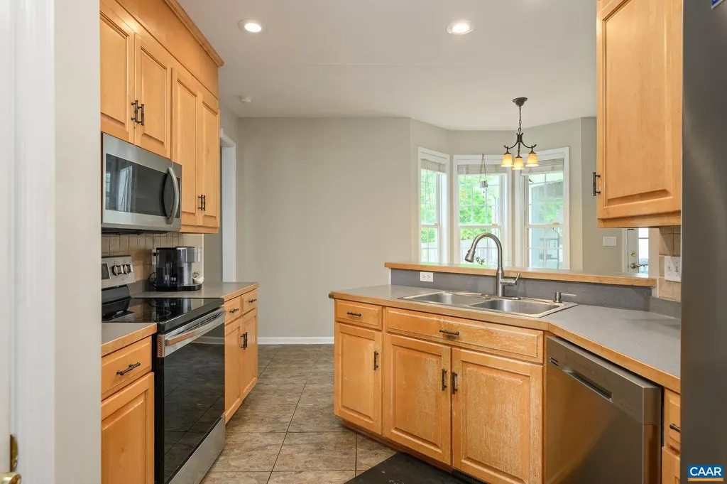 2364 Chesterfield Court N Charlottesville VA 22911