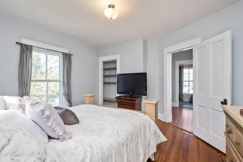 105 Lake Avenue Staunton VA 24401