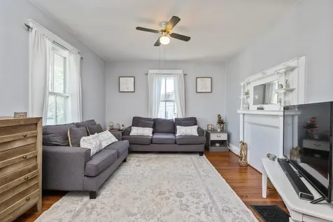 105 Lake Avenue Staunton VA 24401