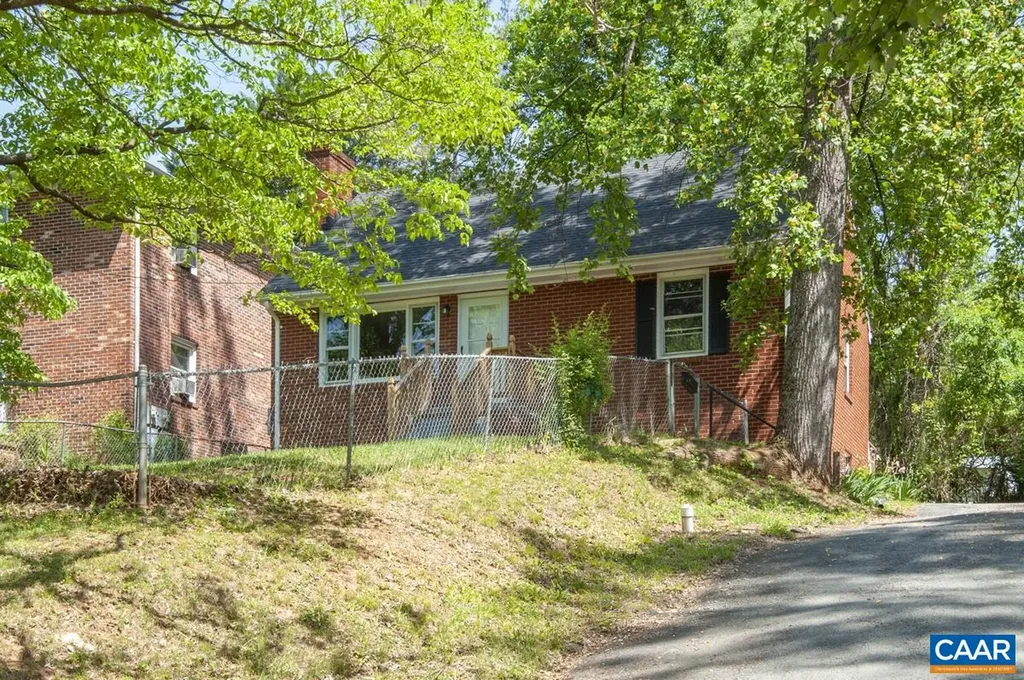 238 Old Lynchburg Road Charlottesville VA 22903