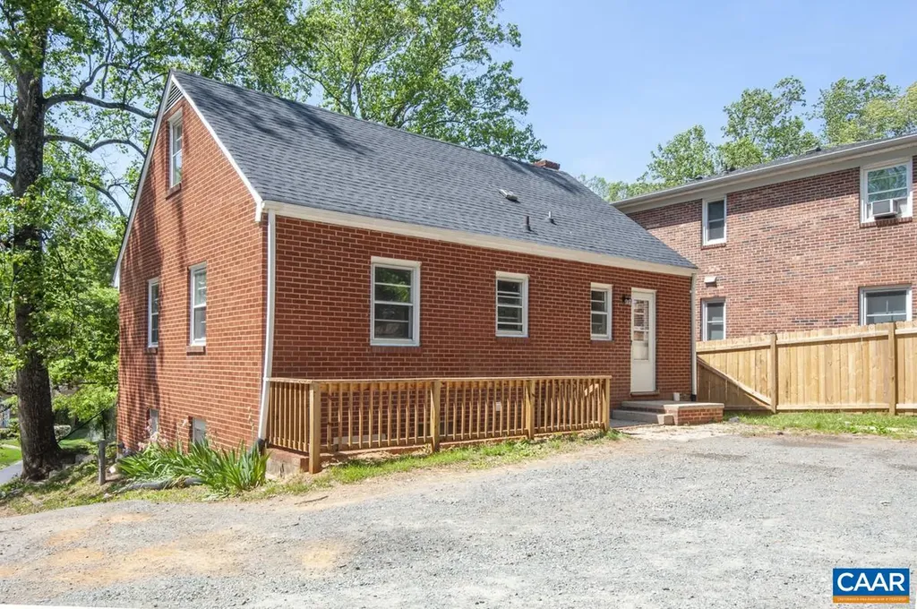 238 Old Lynchburg Road Charlottesville VA 22903