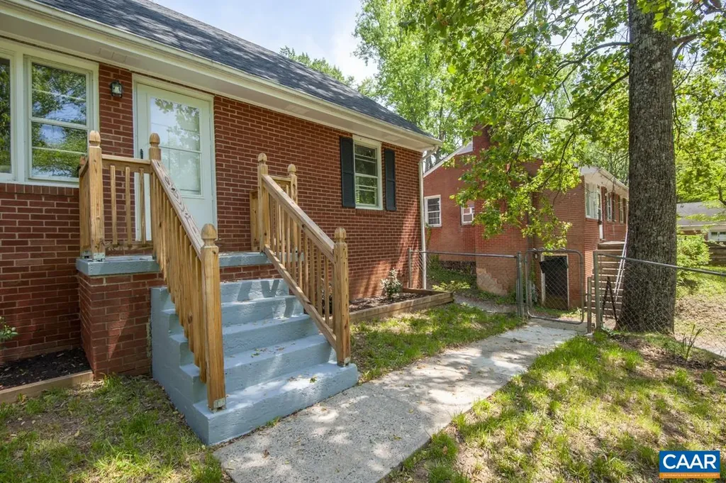 238 Old Lynchburg Road Charlottesville VA 22903