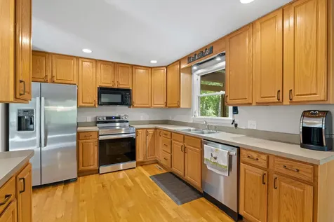 2440 Mountain Drive Mcgaheysville VA 22840