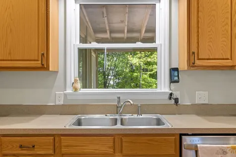 2440 Mountain Drive Mcgaheysville VA 22840