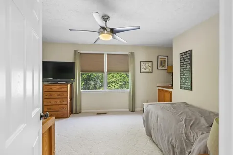 2440 Mountain Drive Mcgaheysville VA 22840