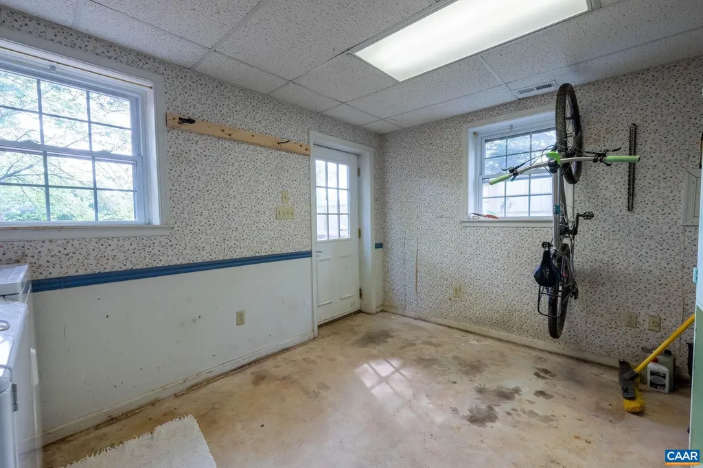 5575 Jamestown Road Crozet VA 22932