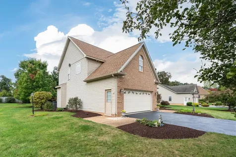 116 Buckingham Place Waynesboro VA 22980