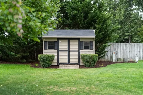 116 Buckingham Place Waynesboro VA 22980