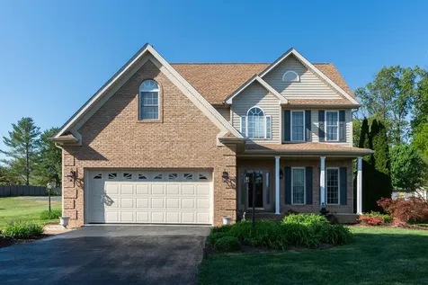 116 Buckingham Place Waynesboro VA 22980