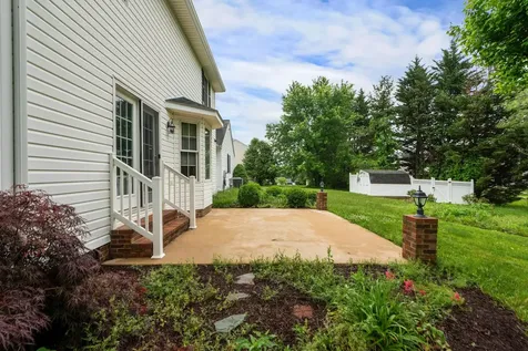 82 Pheasant Run Waynesboro VA 22980