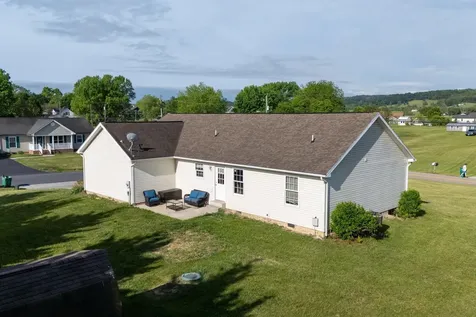 437 Dorset Street Broadway VA 22815
