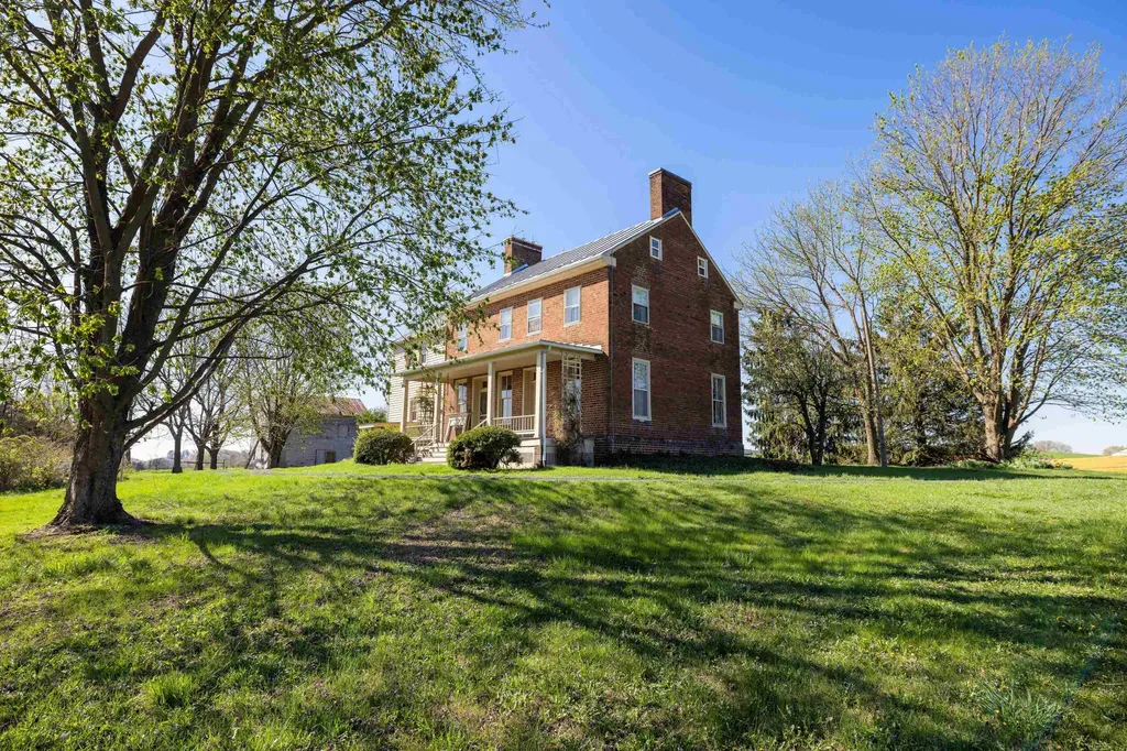 3599 Lumber Mill Road Dayton VA 22821