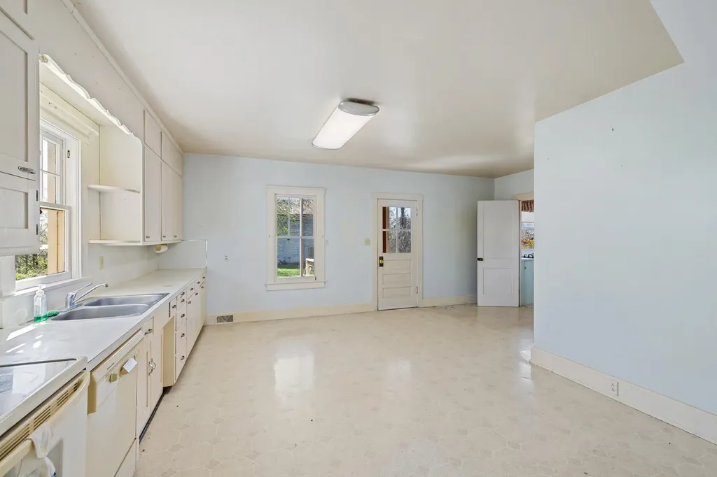 3599 Lumber Mill Road Dayton VA 22821