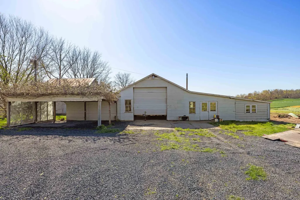 3599 Lumber Mill Road Dayton VA 22821