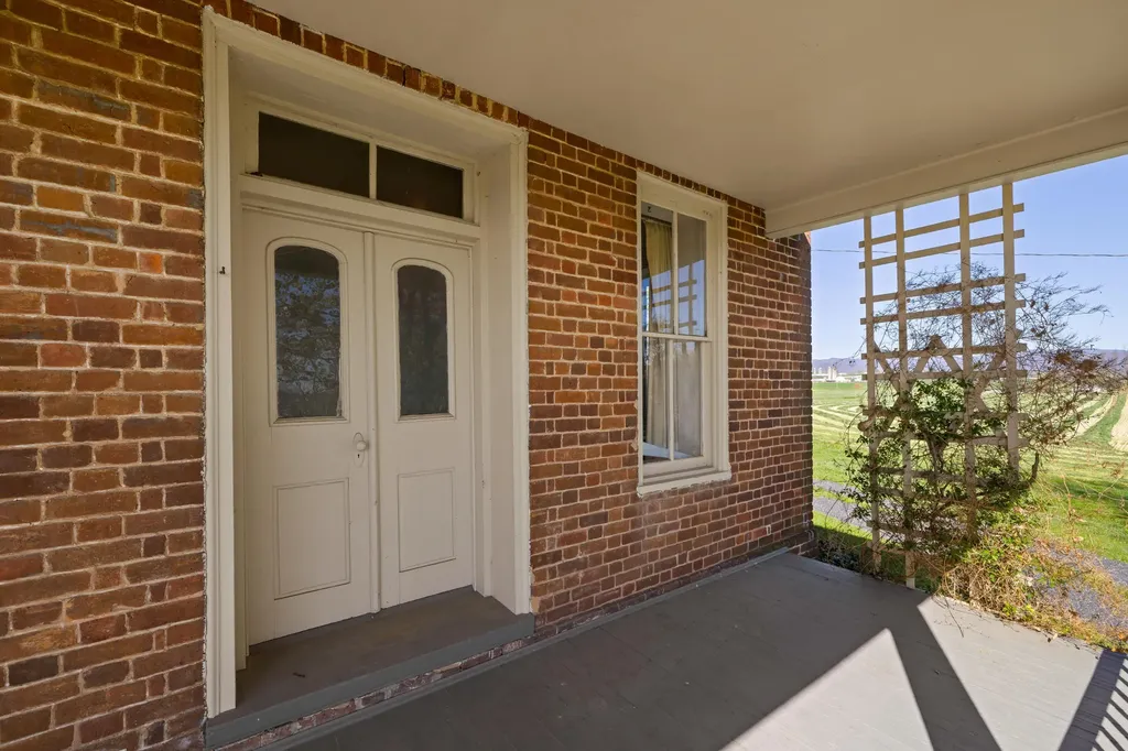 3599 Lumber Mill Road Dayton VA 22821