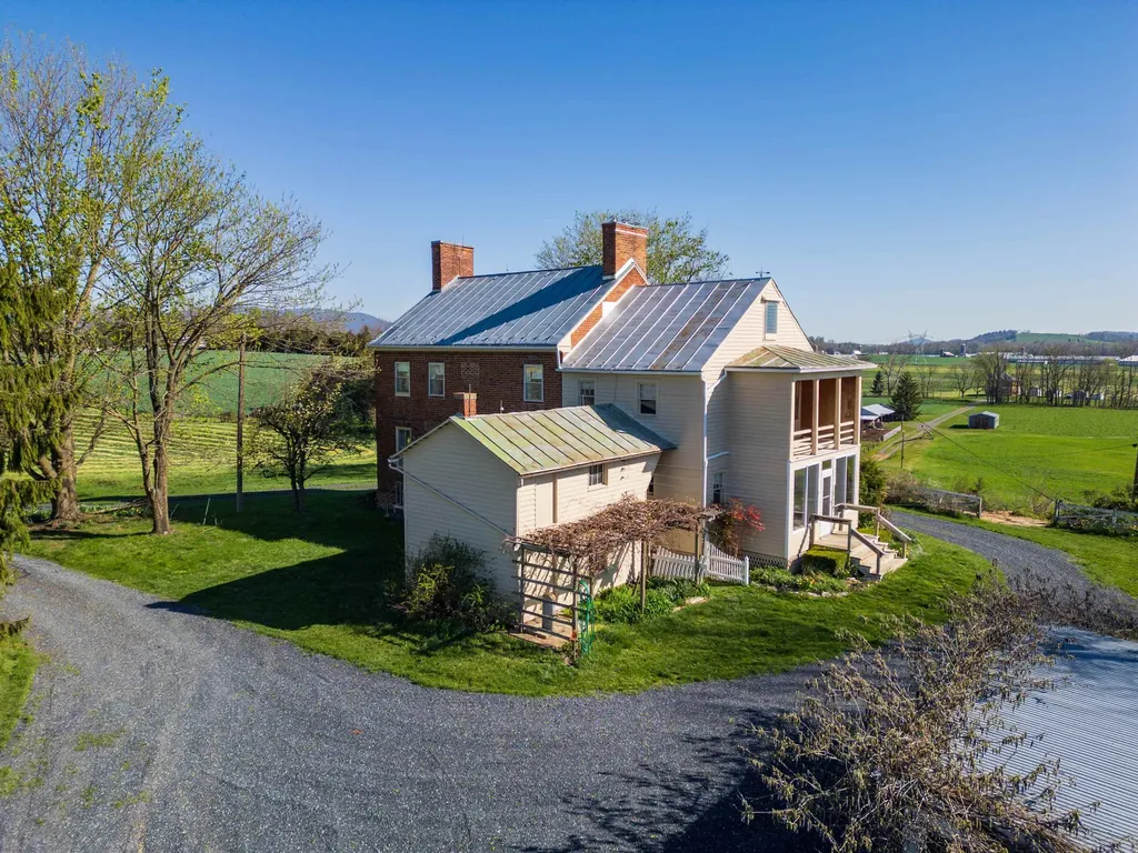 3599 Lumber Mill Road Dayton VA 22821