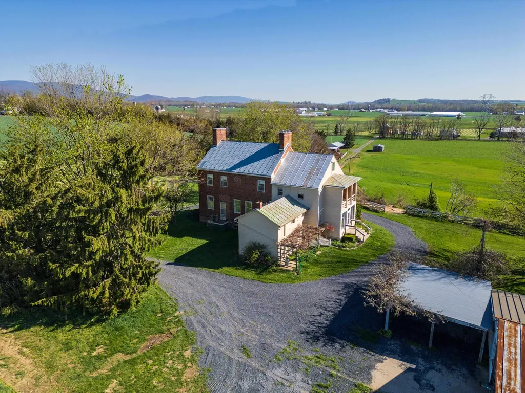 3599 Lumber Mill Road Dayton VA 22821