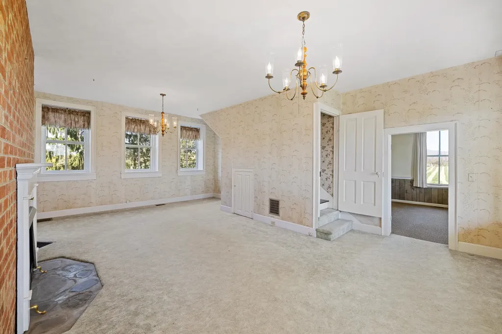 3599 Lumber Mill Road Dayton VA 22821