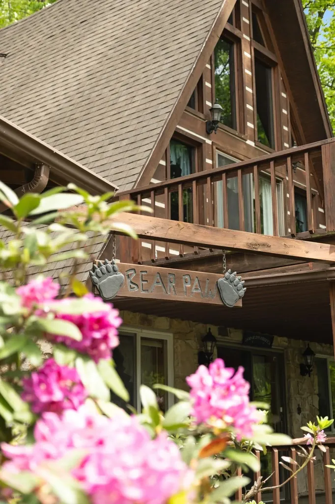 537 High Valley Drive N Monterey VA 24465