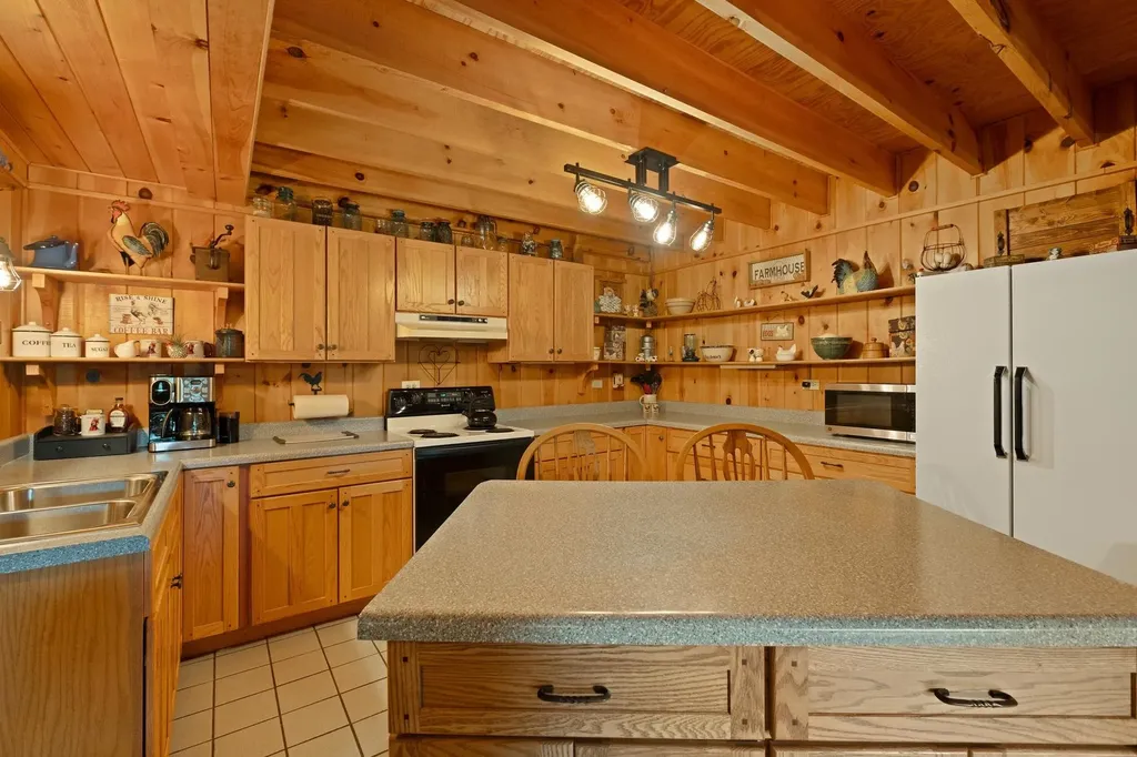 537 High Valley Drive N Monterey VA 24465