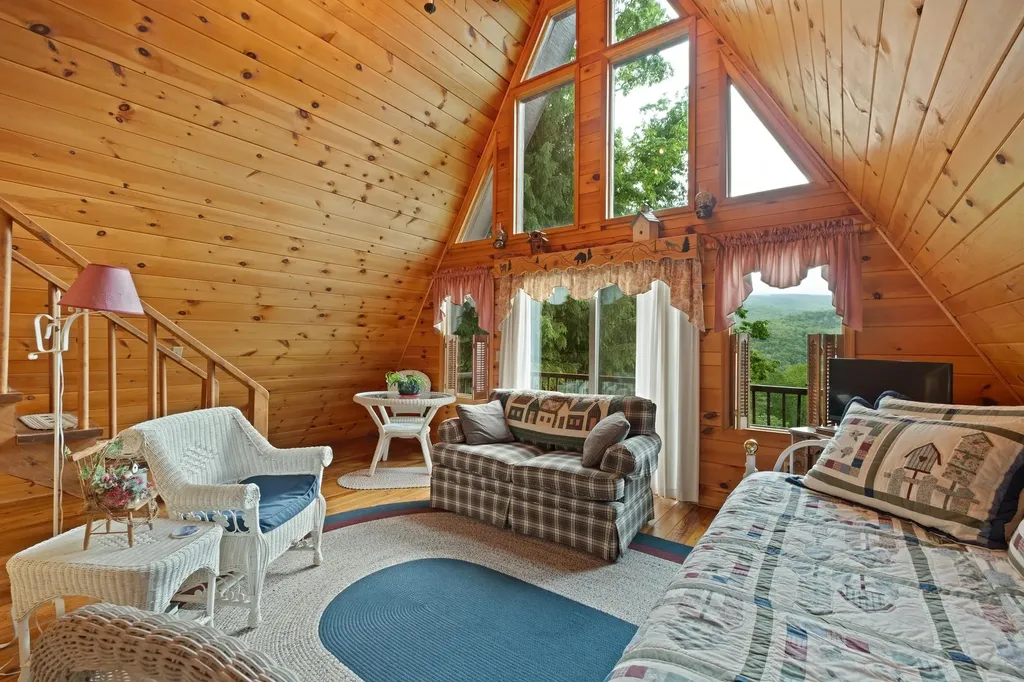 537 High Valley Drive N Monterey VA 24465