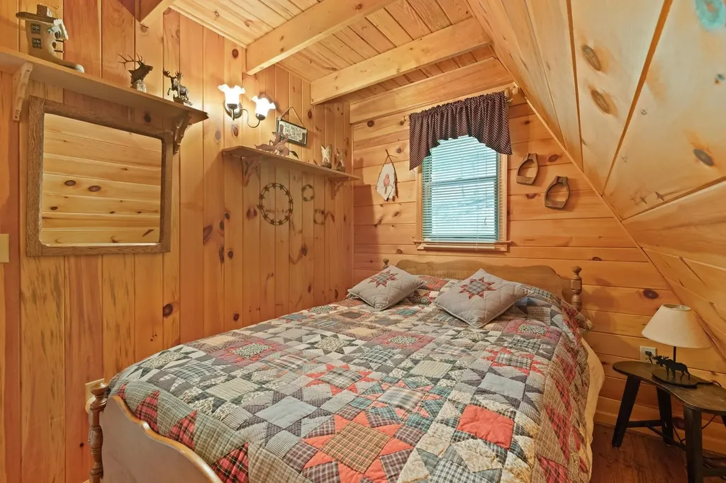 537 High Valley Drive N Monterey VA 24465